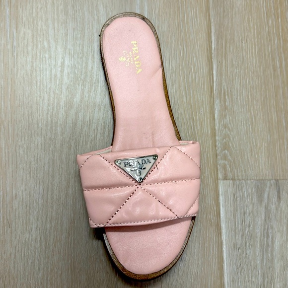 Pink prada flat sandals summer - Picture 1 of 3